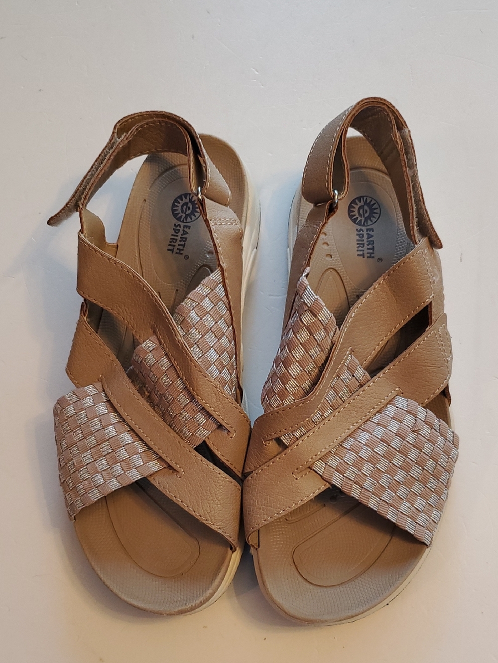 Earth Spirit Women's Light Tan Woven Strap Sandals